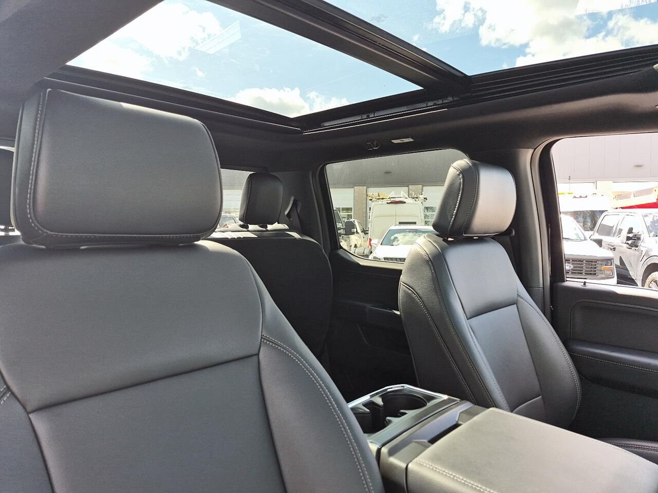 2026 Ford F-150 Agate Black Metallic Saint-Jérôme - photo #5