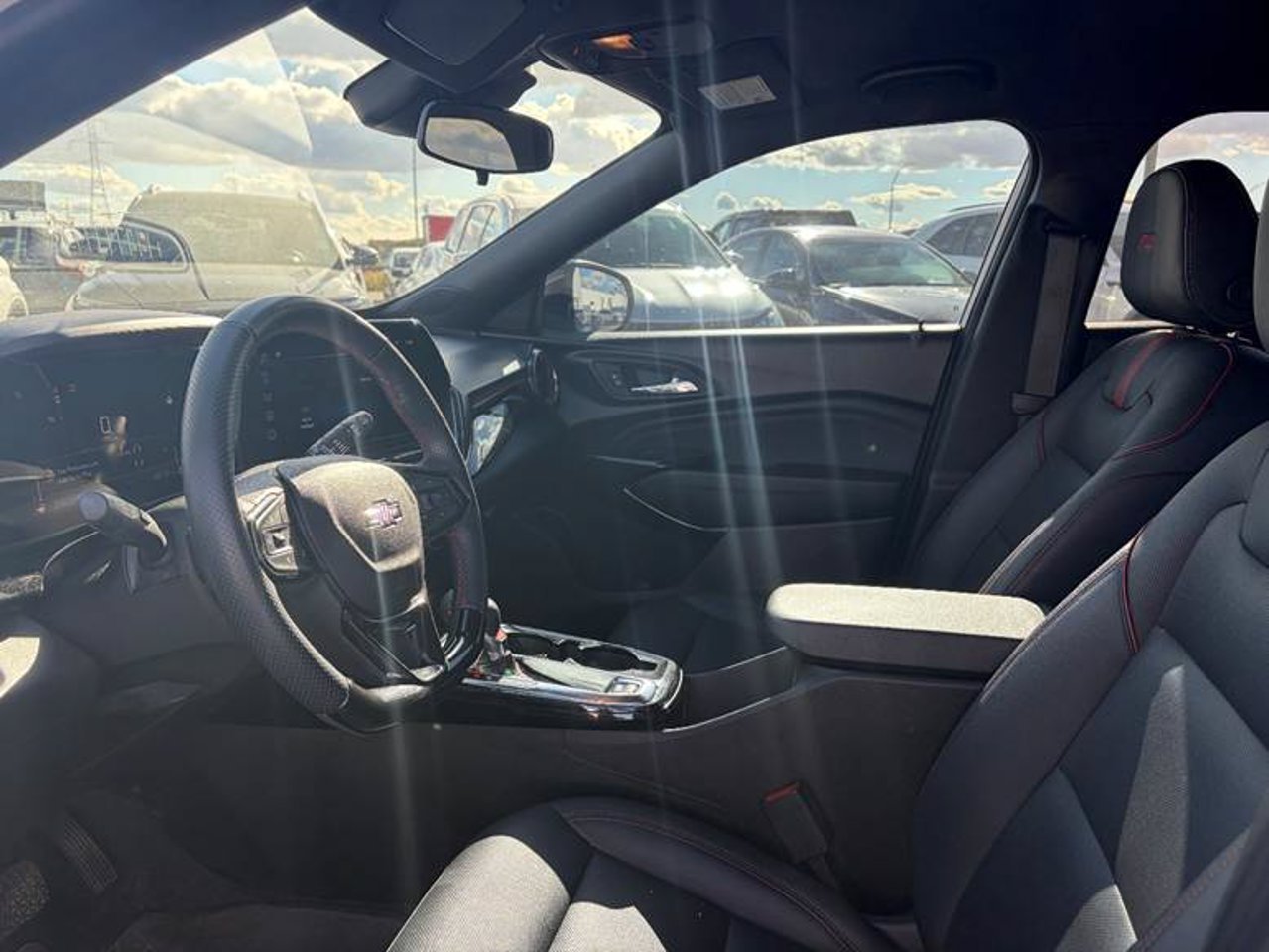 2024 Chevrolet Trax FWD 4dr 2RS White Sherwood Park - photo #5