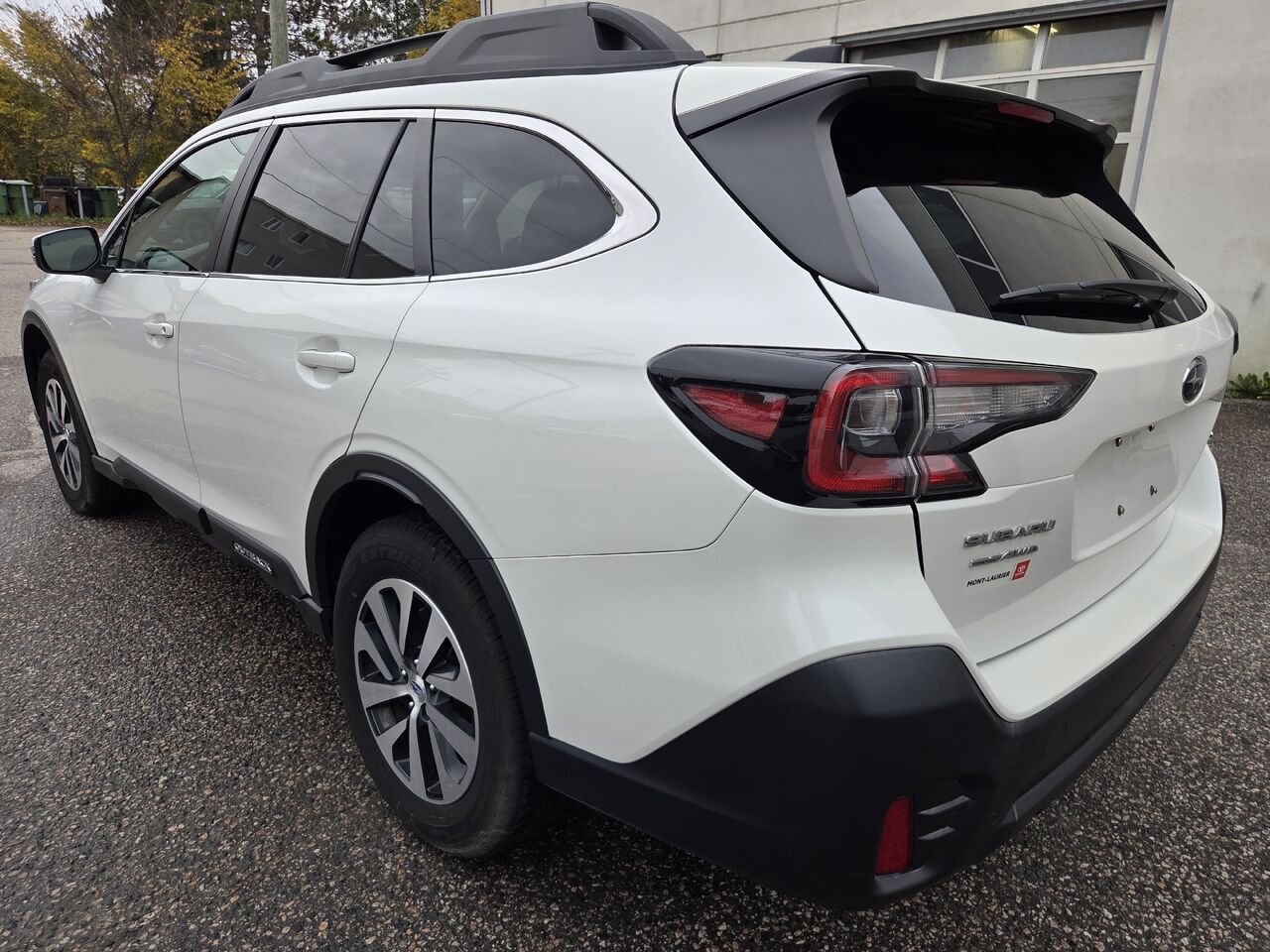 2021 Subaru OUTBACK TOURING White Mont-Laurier - photo #7
