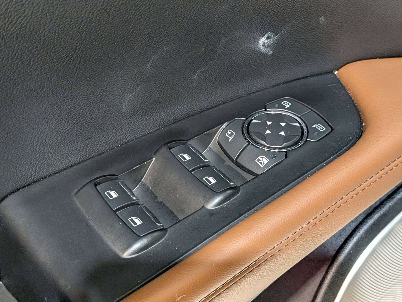 2022 Lincoln Nautilus Reserve AWD Black Val-David - photo #36