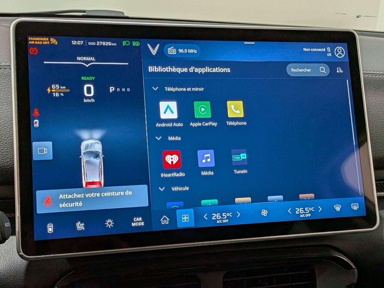 VinFast VF 8 Eco AWD 2025 Blanc Mirabel - photo #22