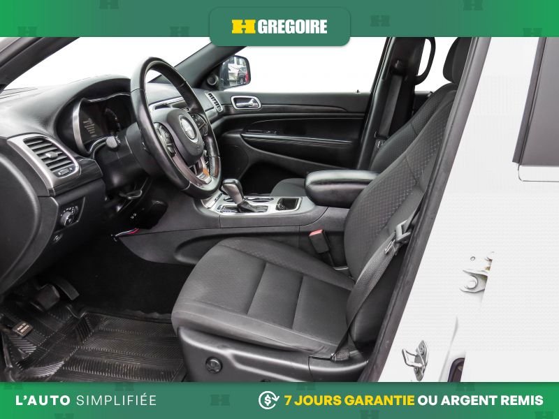 2019 Jeep Grand Cherokee Black Laval - photo #11
