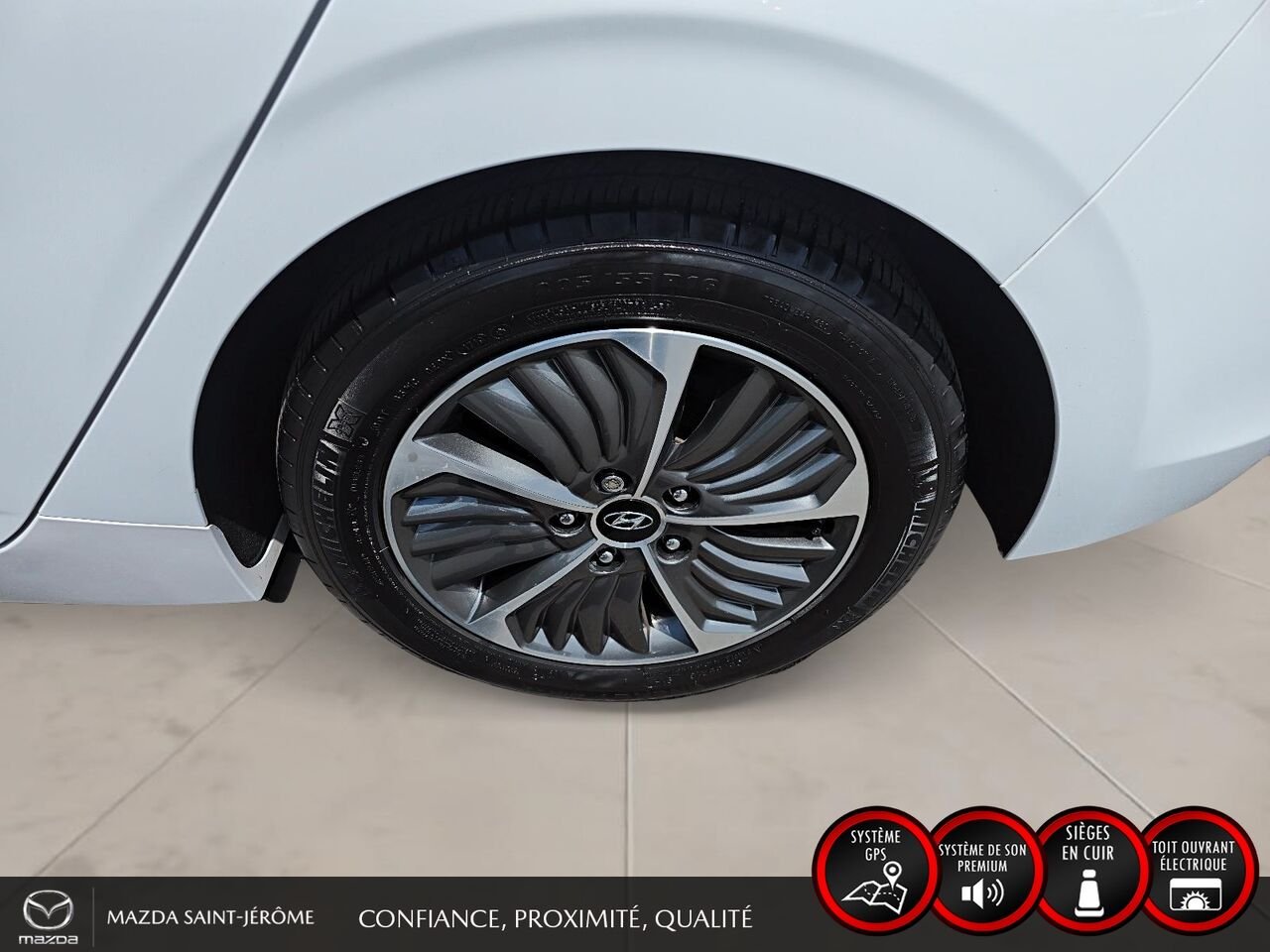 Hyundai Ioniq hybride rechargeable Ultimate | TOIT OUVRANT | CUIR | 2020 Blanc Saint-Jérôme - photo #11