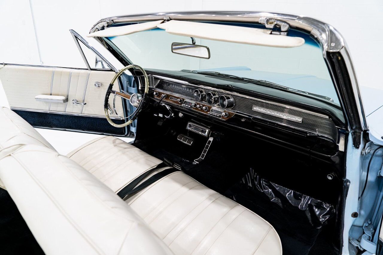 Pontiac Bonneville **PRICE IN USD** 1964 Bleu Montréal - photo #71