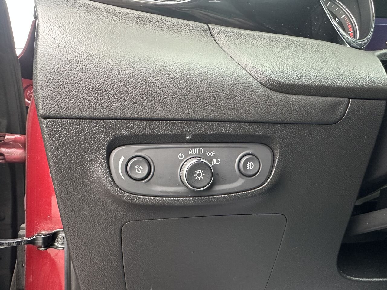 BUICK ENCORE GX PREFERRED Privilégiée 4 portes TI 2023 Rouge Gatineau - photo #4