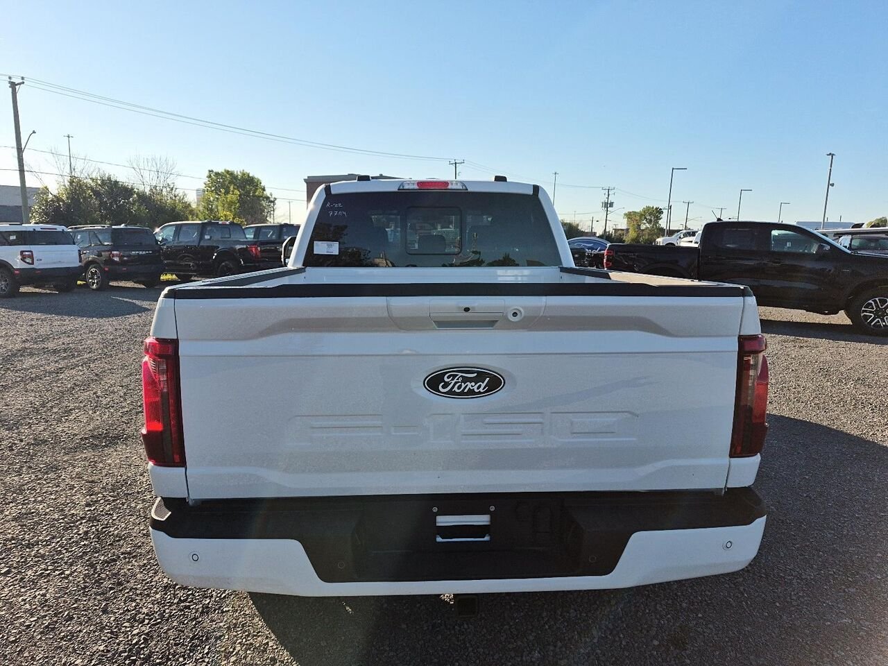 2026 Ford F-150 Oxford White Saint-Jérôme - photo #4