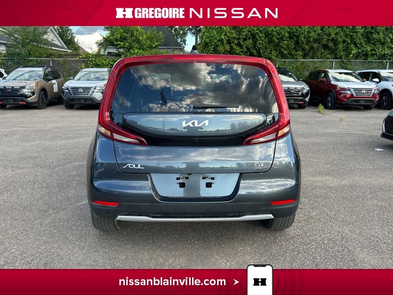 2022 Kia Soul Grey Laval - photo #13
