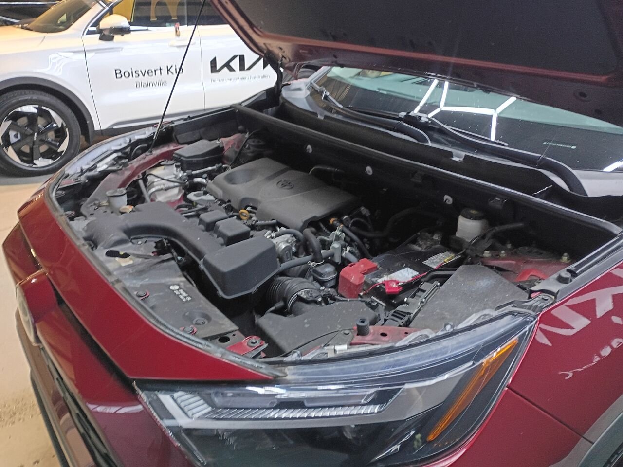 2022 Toyota RAV4 Red Blainville - photo #34
