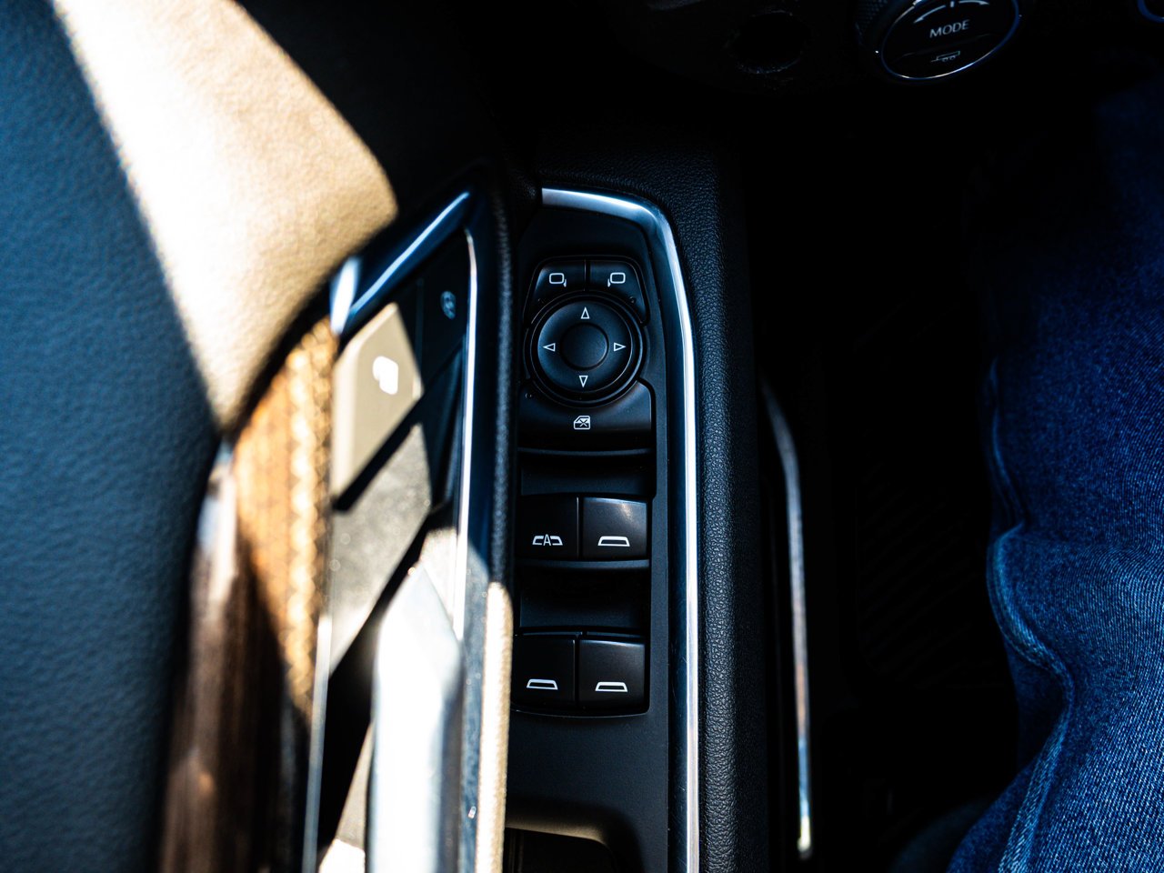 2025 Chevrolet Silverado 2500HD 4WD Crew Cab 159 LT White Sherwood Park - photo #17