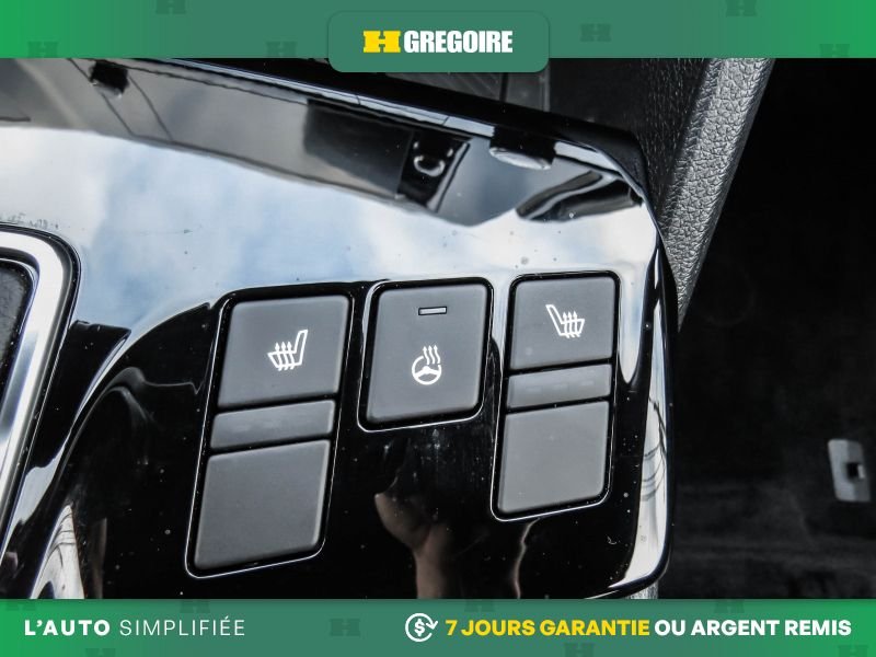 2025 Kia Sportage White Saint-Eustache - photo #19