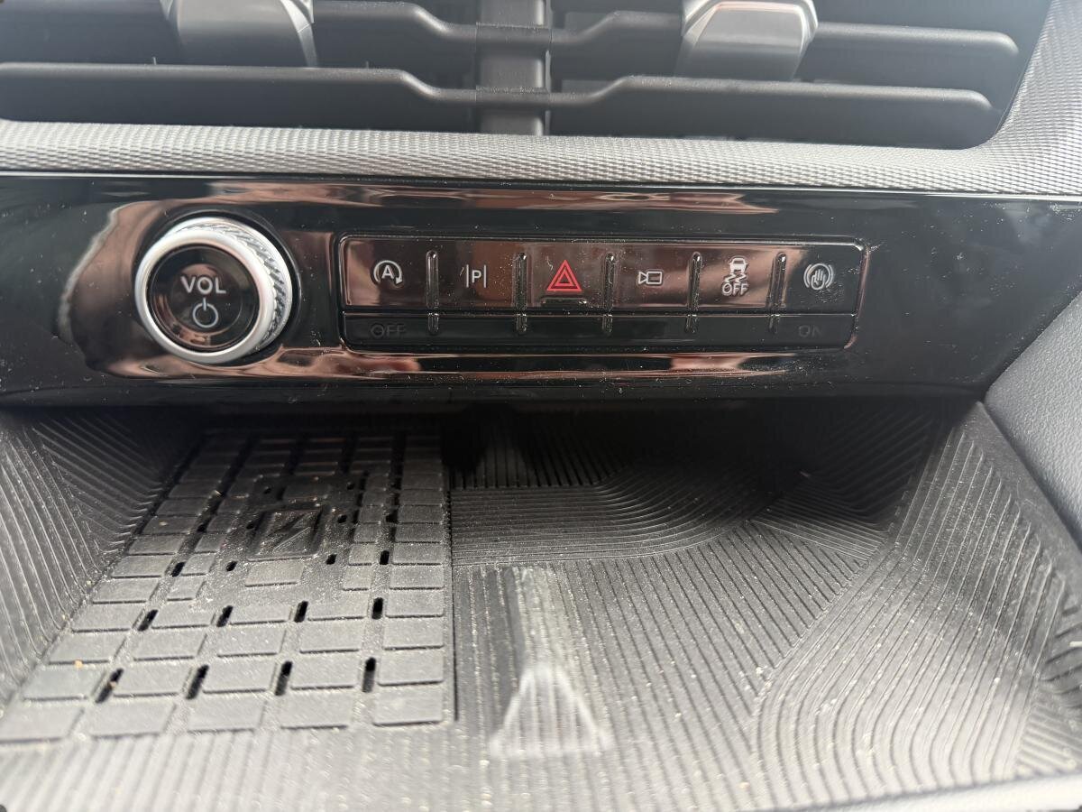 2025 Ford Explorer Black  - photo #13