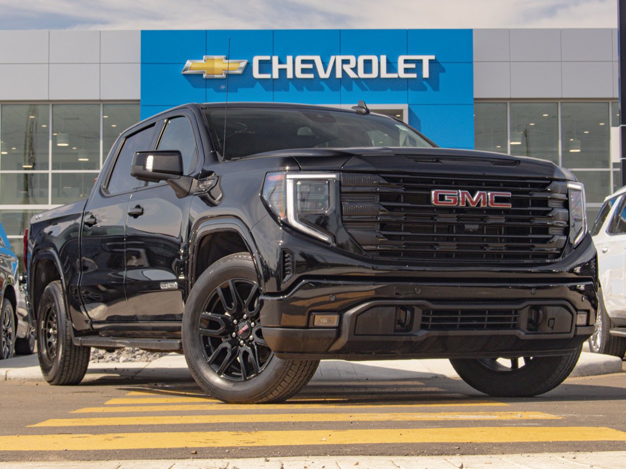 2024 GMC Sierra 1500 4WD Crew Cab 147 Elevation Black Sherwood Park - photo #11