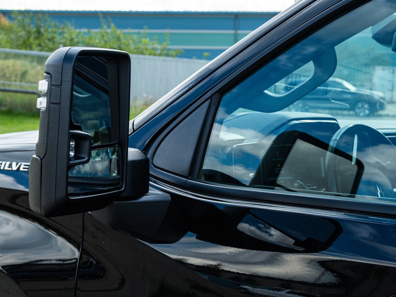 2024 Chevrolet Silverado 1500 4WD Crew Cab 147 RST Black Sherwood Park - photo #7