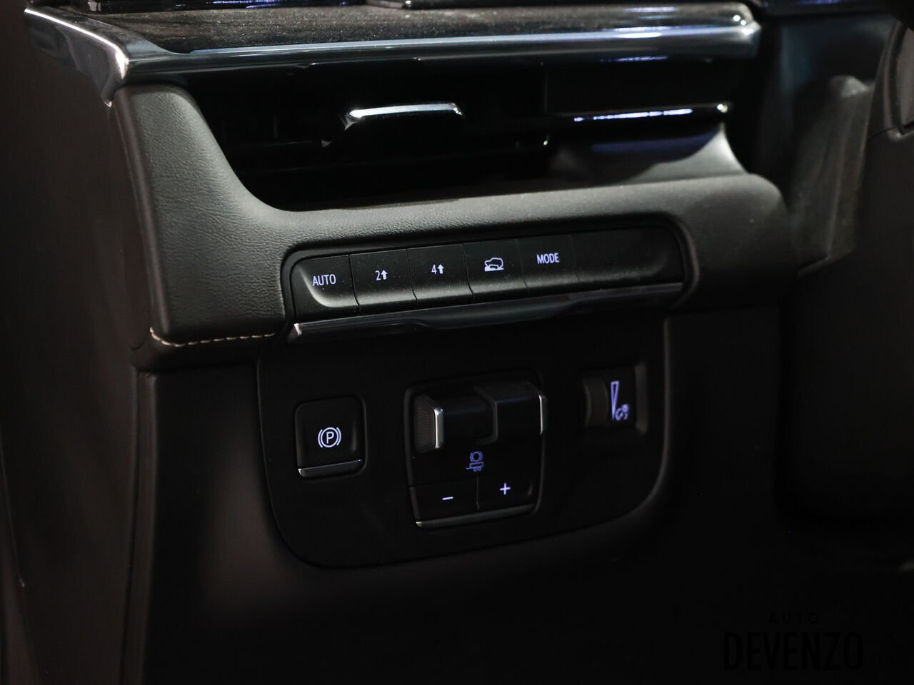 2024 Cadillac Escalade Black Saint-Eustache - photo #13