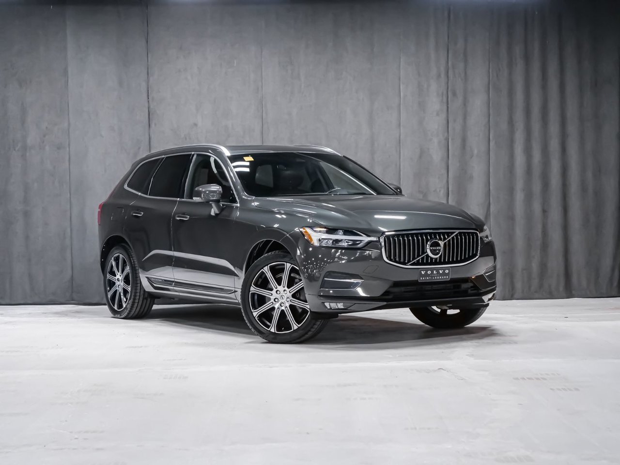 Volvo XC60 T6 INSCRIPTION CLIMATE VISION CONVENIENCE 2018 Gris Montréal - photo #2