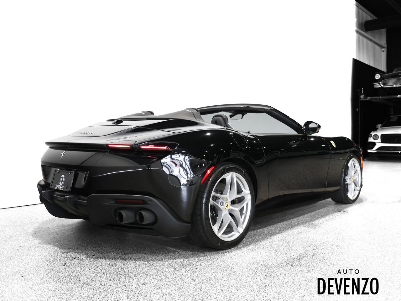 2025 Ferrari Roma Black Saint-Eustache - photo #3