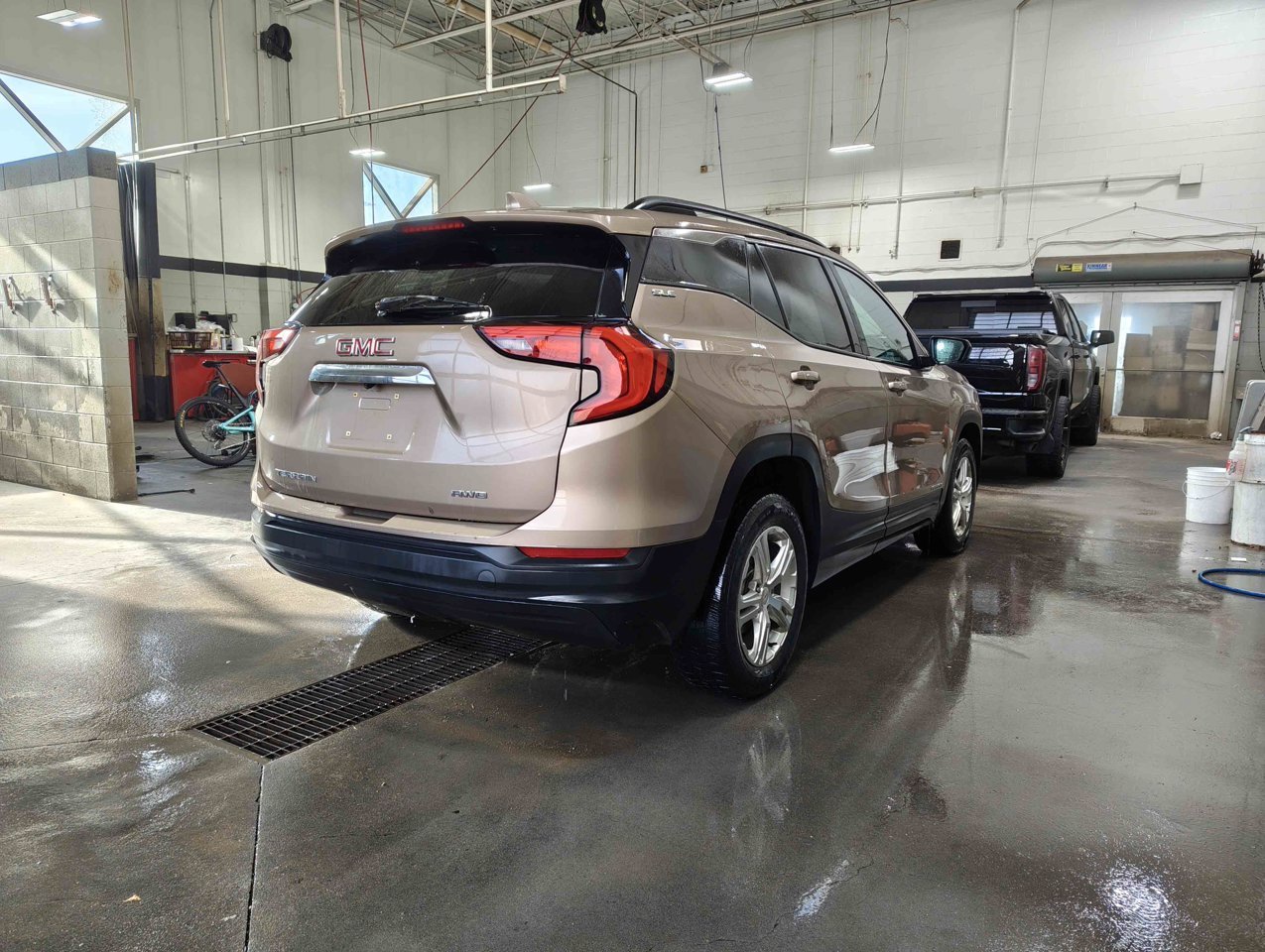 2018 GMC Terrain AWD 4dr SLE Beige Sherwood Park - photo #5
