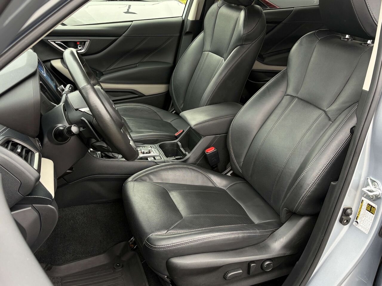 2024 Subaru Forester Silver Gatineau - photo #12