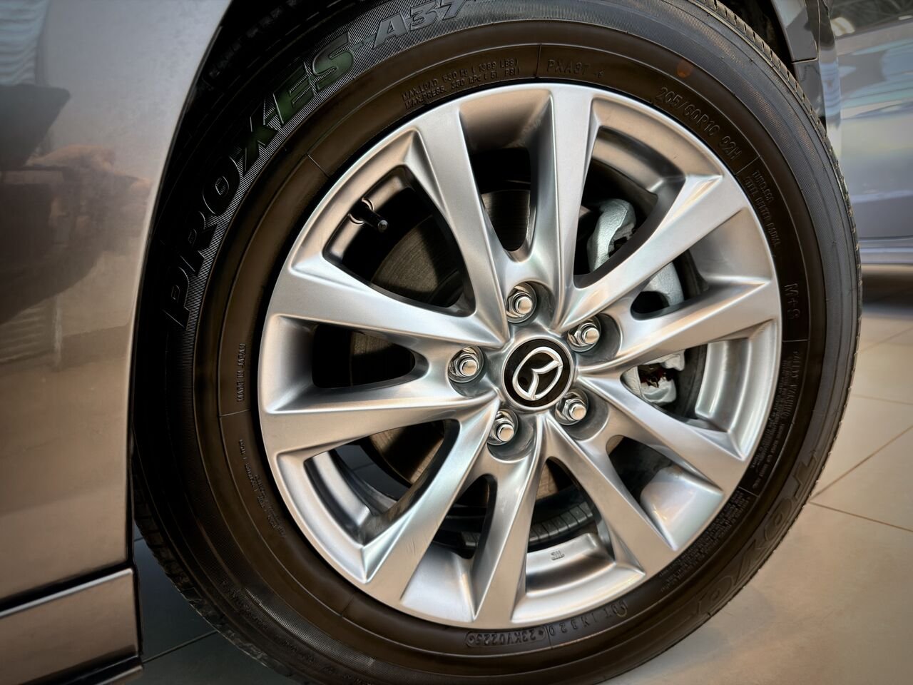 2025 Mazda Mazda3 Grey Notre-Dame-des-Prairies - photo #12