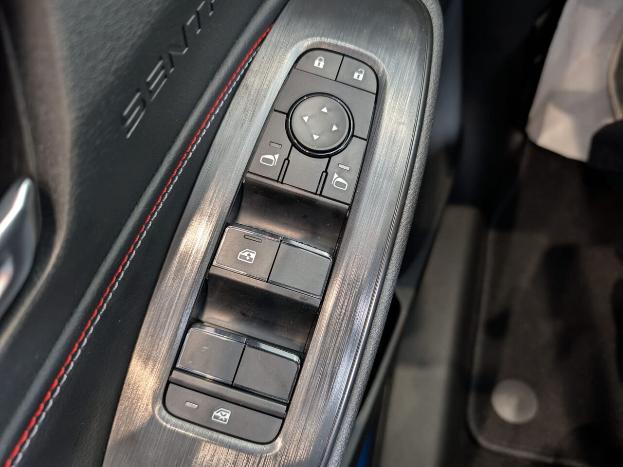 2026 NISSAN Sentra SENTRA SR Bluestone Pearl Metallic Châteauguay - photo #24