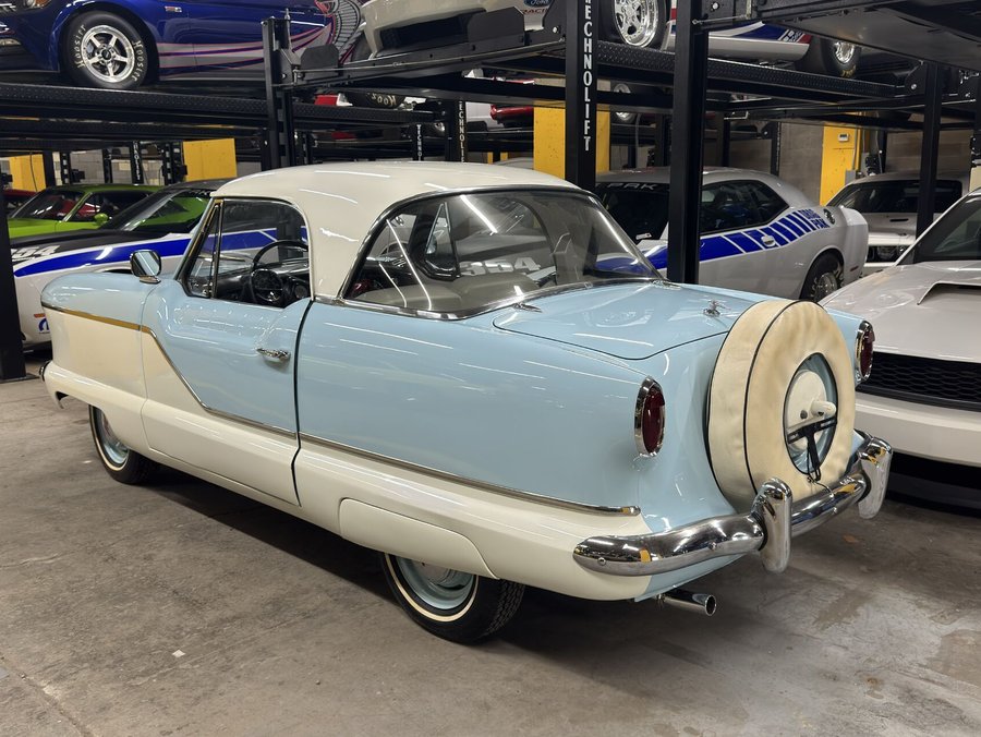 Nash Metropolitain Bleu