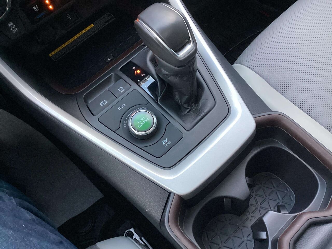 2020 Toyota RAV4 LIMITED HYBRIDE hybride Limited TI Grey Gatineau - photo #16