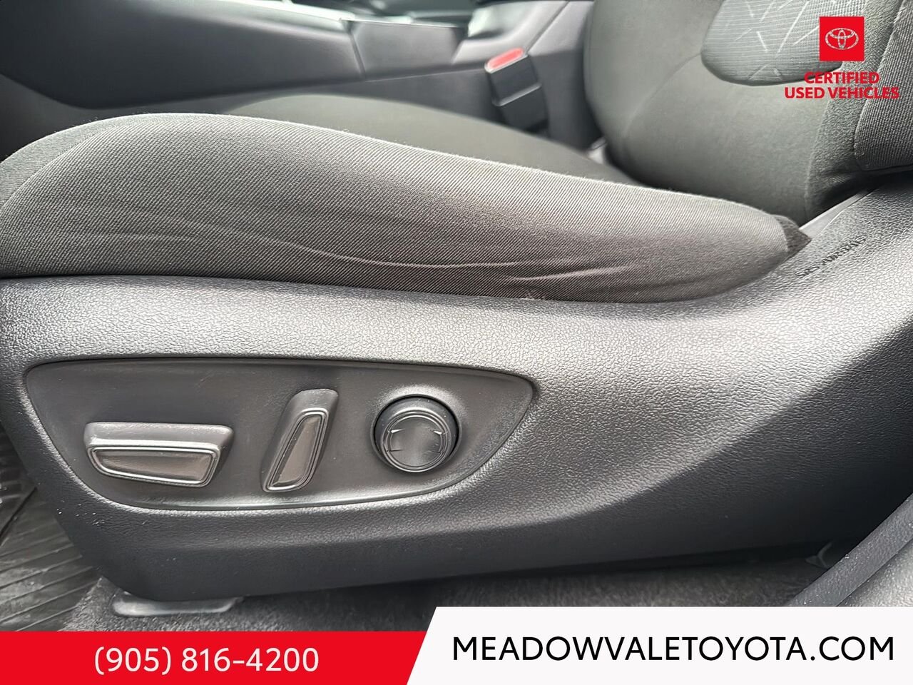 2021 Toyota RAV4 One Owner, Power Sunroof, Power Trunk, Power Seat, New Tires and Brakes all the way around Grey Mississauga - photo #9