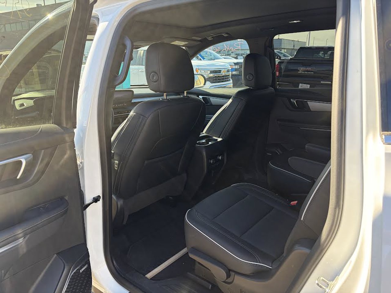 2025 Buick Enclave AWD 4dr Preferred White Sherwood Park - photo #5