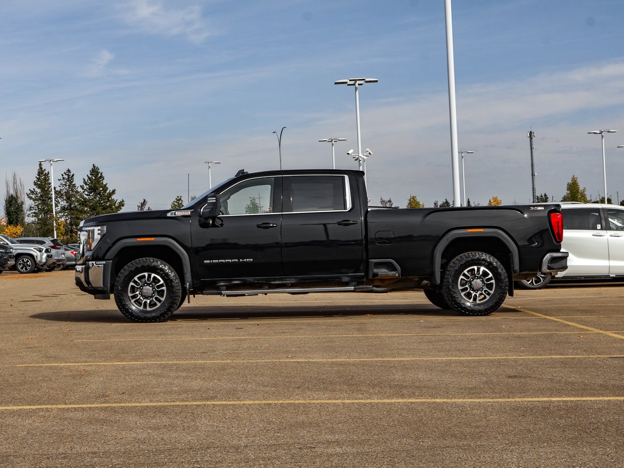 2024 GMC Sierra 3500HD 4WD Crew Cab 172 SLE Black Sherwood Park - photo #4
