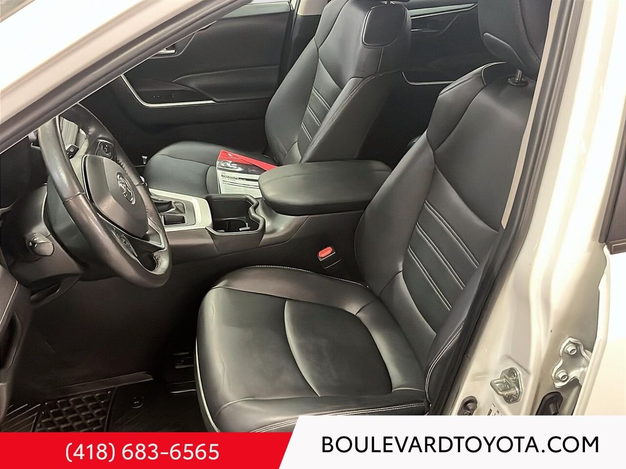 2023 Toyota RAV4 100200A-102 | XLE White Québec - photo #8