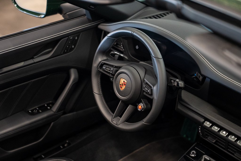 2026 Porsche 911 Green Saint-Eustache - photo #10