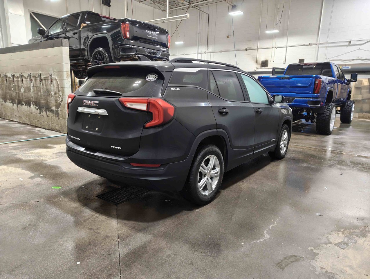2024 GMC Terrain AWD 4dr SLE Black Sherwood Park - photo #5