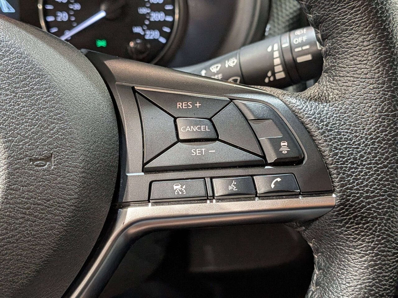 Nissan Kicks SV FWD 2024 Noir Val-David - photo #15