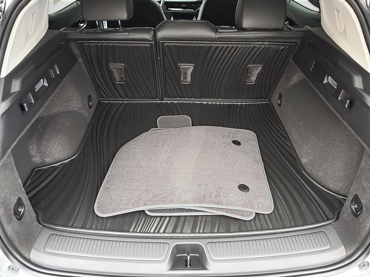 2026 BUICK Envision PRIVILÉGIÉ MOONSTONE GREY METALLIC Saint-Hyacinthe - photo #5