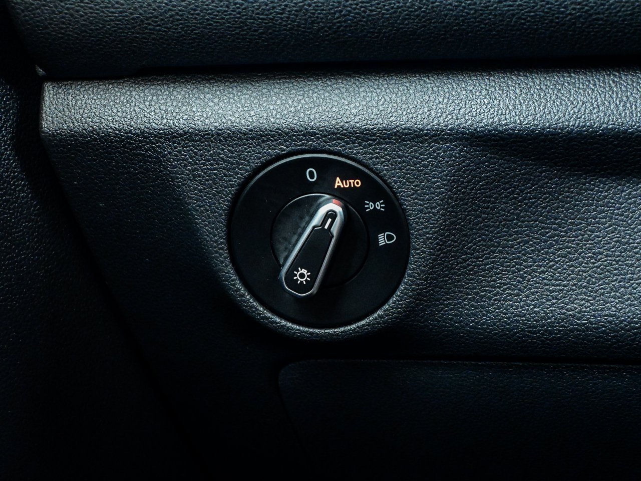 2025 Volkswagen Jetta Trendline Auto Black Sherwood Park - photo #18