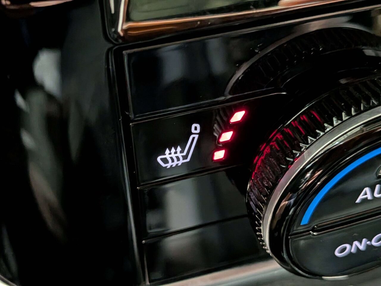 Nissan Rogue 2022 Noir Val-David - photo #2