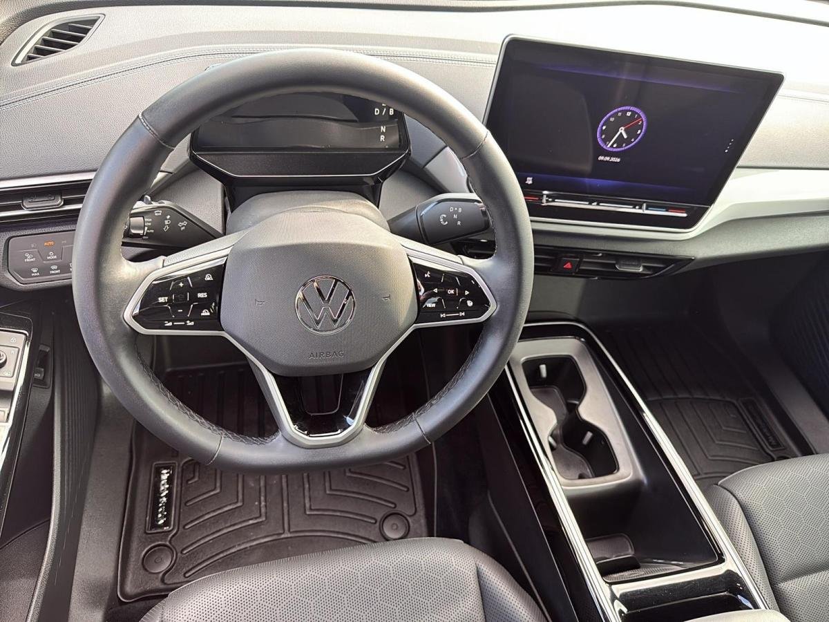 2025 Volkswagen ID.4 Deep Black Pearl Rouyn-Noranda - photo #13