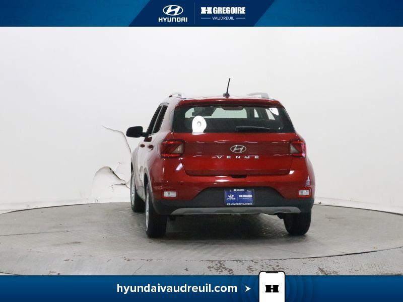 2024 Hyundai Venue Red Saint-Eustache - photo #7