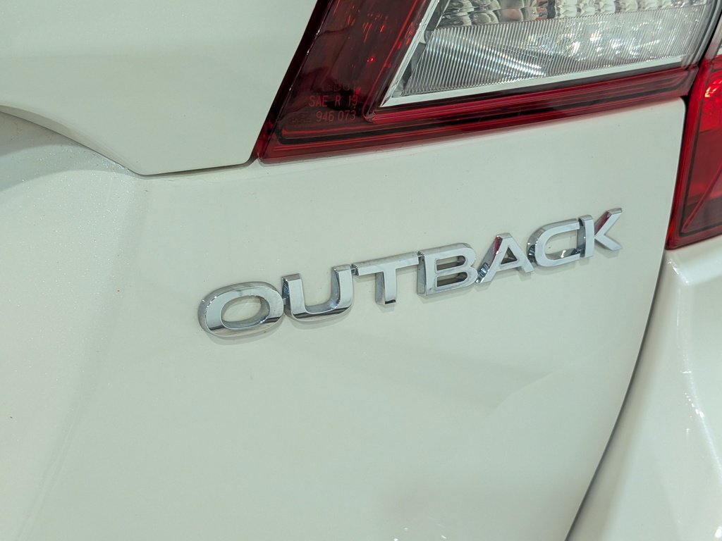 2017 Subaru Outback 5dr Wgn CVT 2.5i Limited w/Tech Pkg White Val-David - photo #40
