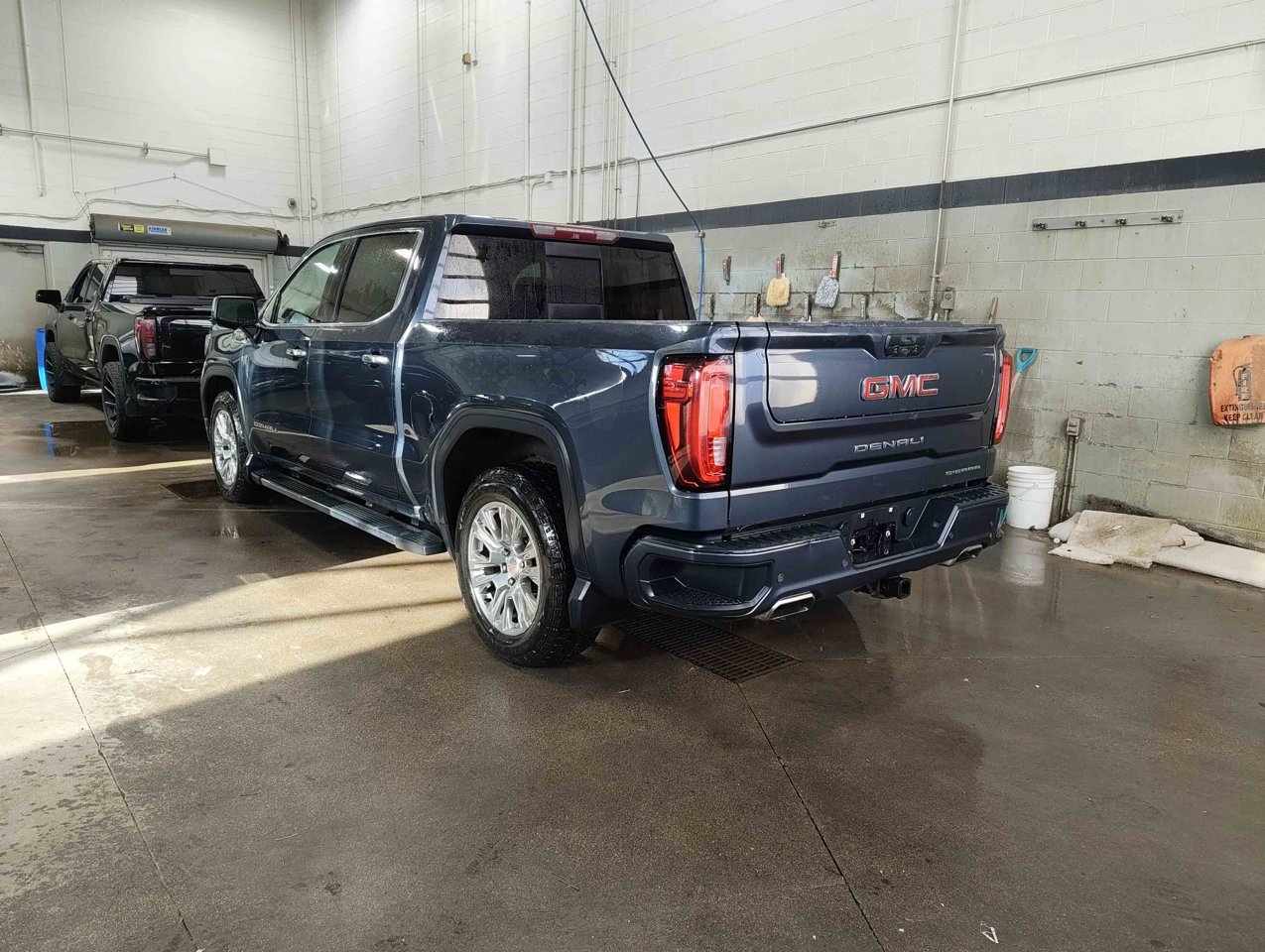 2019 GMC Sierra 1500 4WD Crew Cab 147 Denali Grey Sherwood Park - photo #4