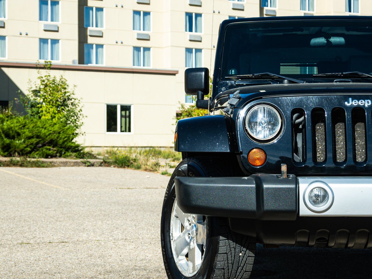2009 Jeep Wrangler 4WD 2dr Sahara Black Sherwood Park - photo #6