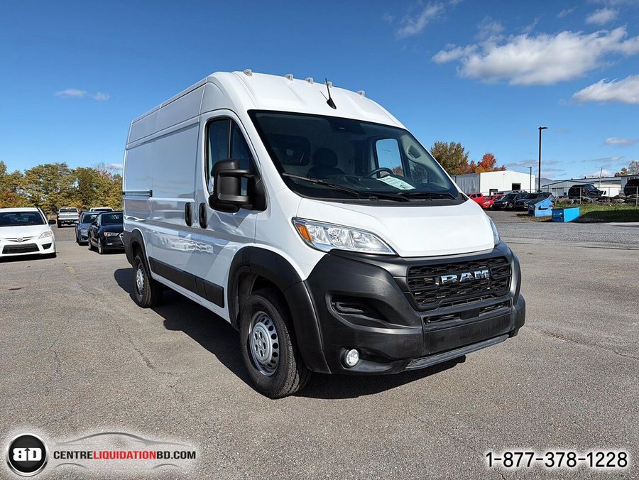 2025 Ram ProMaster fourgonnette utilitaire 2500 Tradesman toit élevé 136 po avec siège passager White