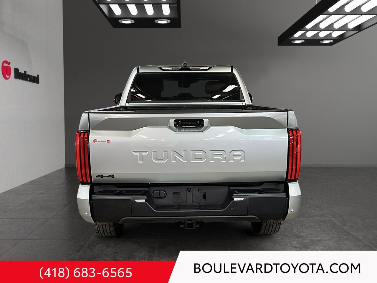 Toyota Tundra 100335A-21 | LIMITED CREWMAX, BOITE 6 PIEDS 2025 Gris Québec - photo #4