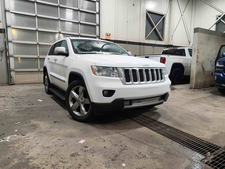2013 Jeep Grand Cherokee Overland V6 4X4 White