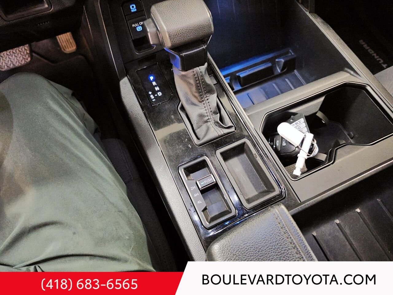 2023 Toyota Tundra 531789-32 | SR DOUBLE CAB, 4x4 White Québec - photo #16