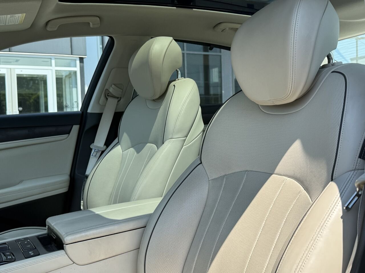 2016 Hyundai Genesis 3.8 Grey Granby - photo #11