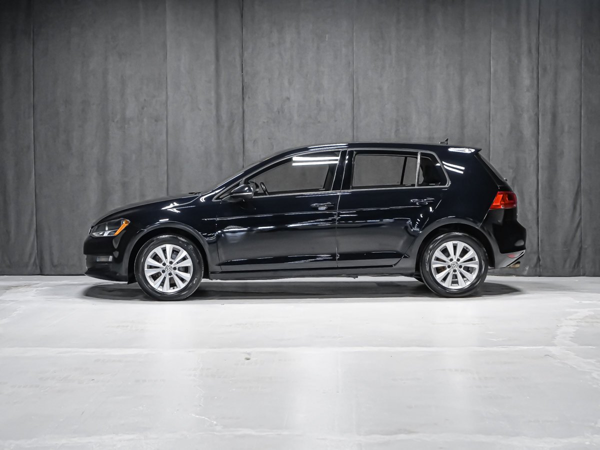 2017 Volkswagen Golf Black Montreal - photo #2