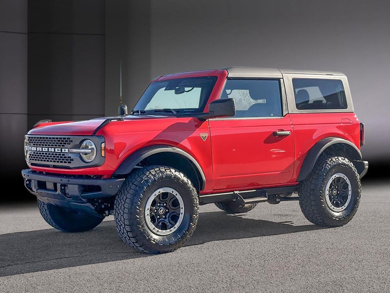 Ford Bronco 1FMDE9AP0RLA70379 2024 Rouge Mirabel - photo #0