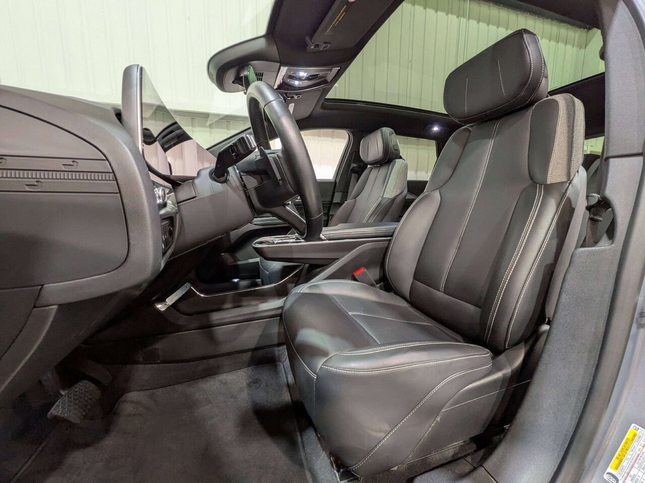 Cadillac LYRIQ 4dr Tech w/1SA 2024 Gris Val-David - photo #1