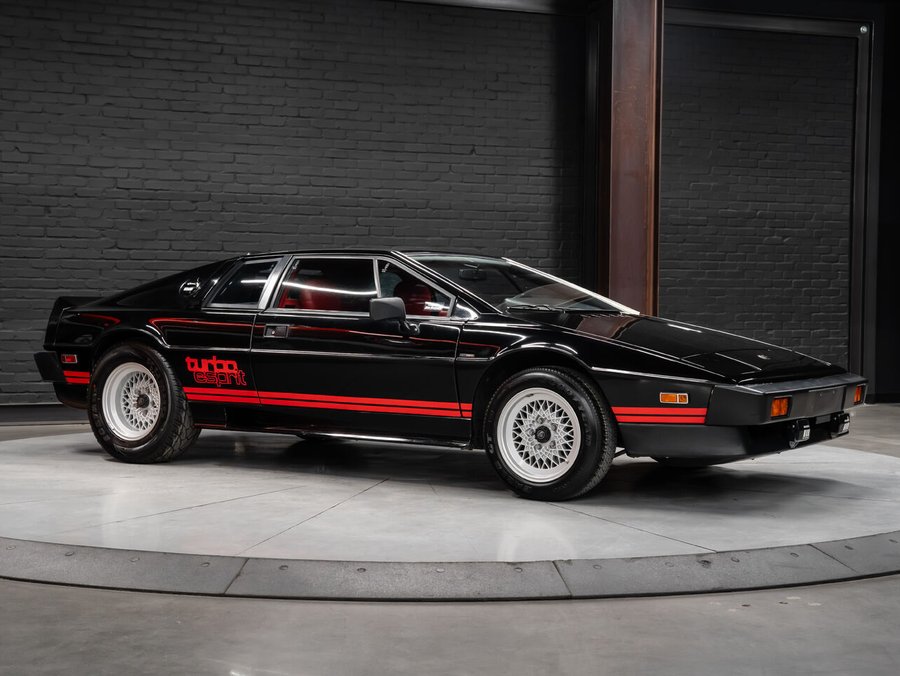 1983 Lotus Turbo Esprit | One Owner | Blaupunkt Sound System | 5 Speed Manual | Series 3 Wheels